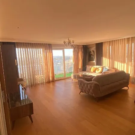 Appartement A Modern With A Sea View In